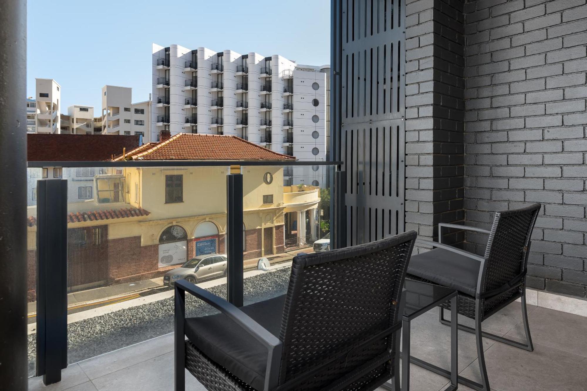 Apartment Station House