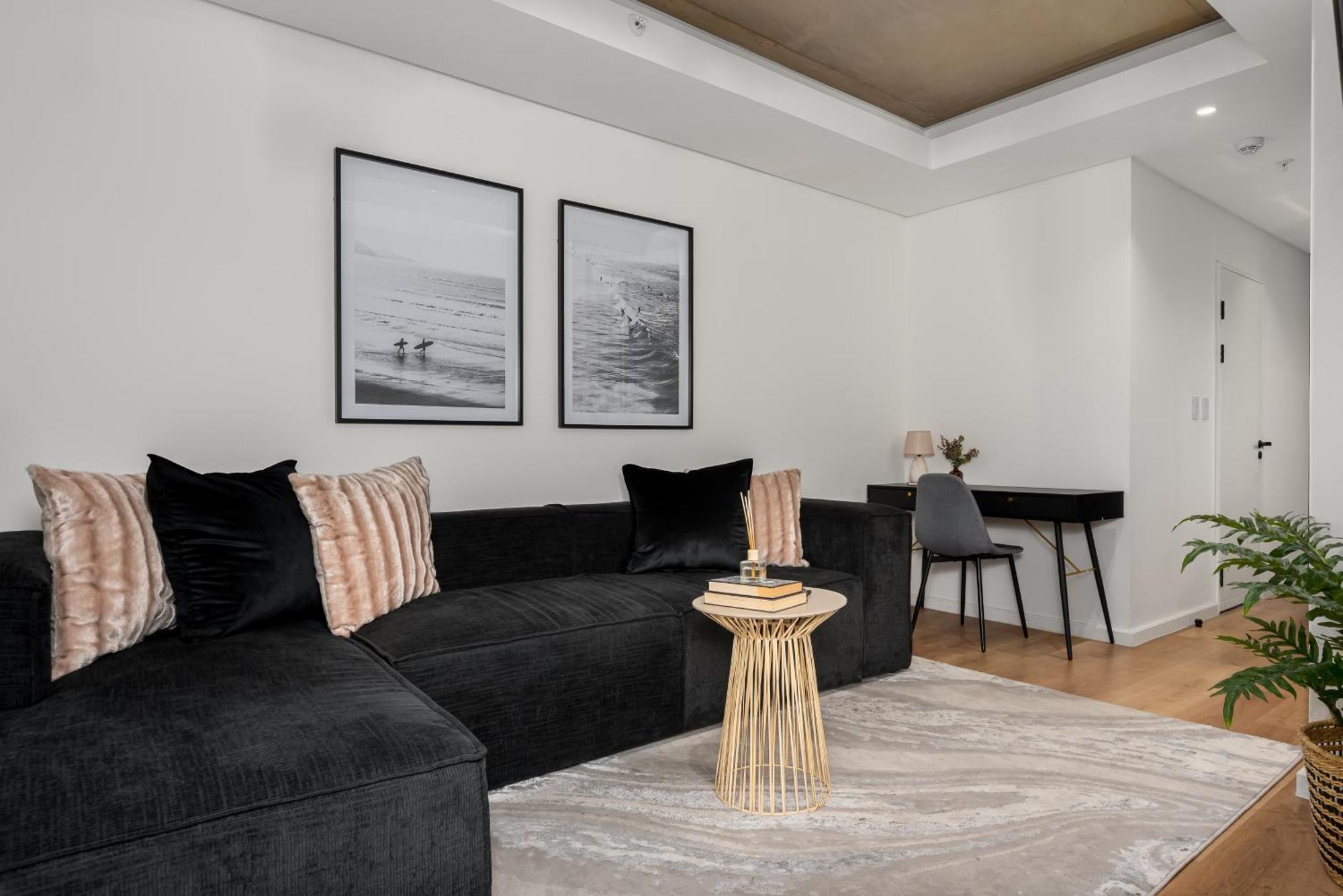 Apartment Station House *