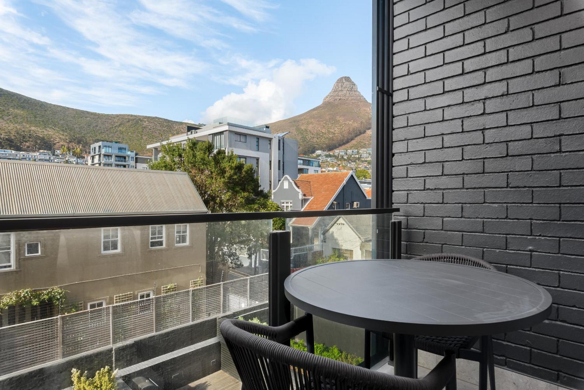 Station House Apartment